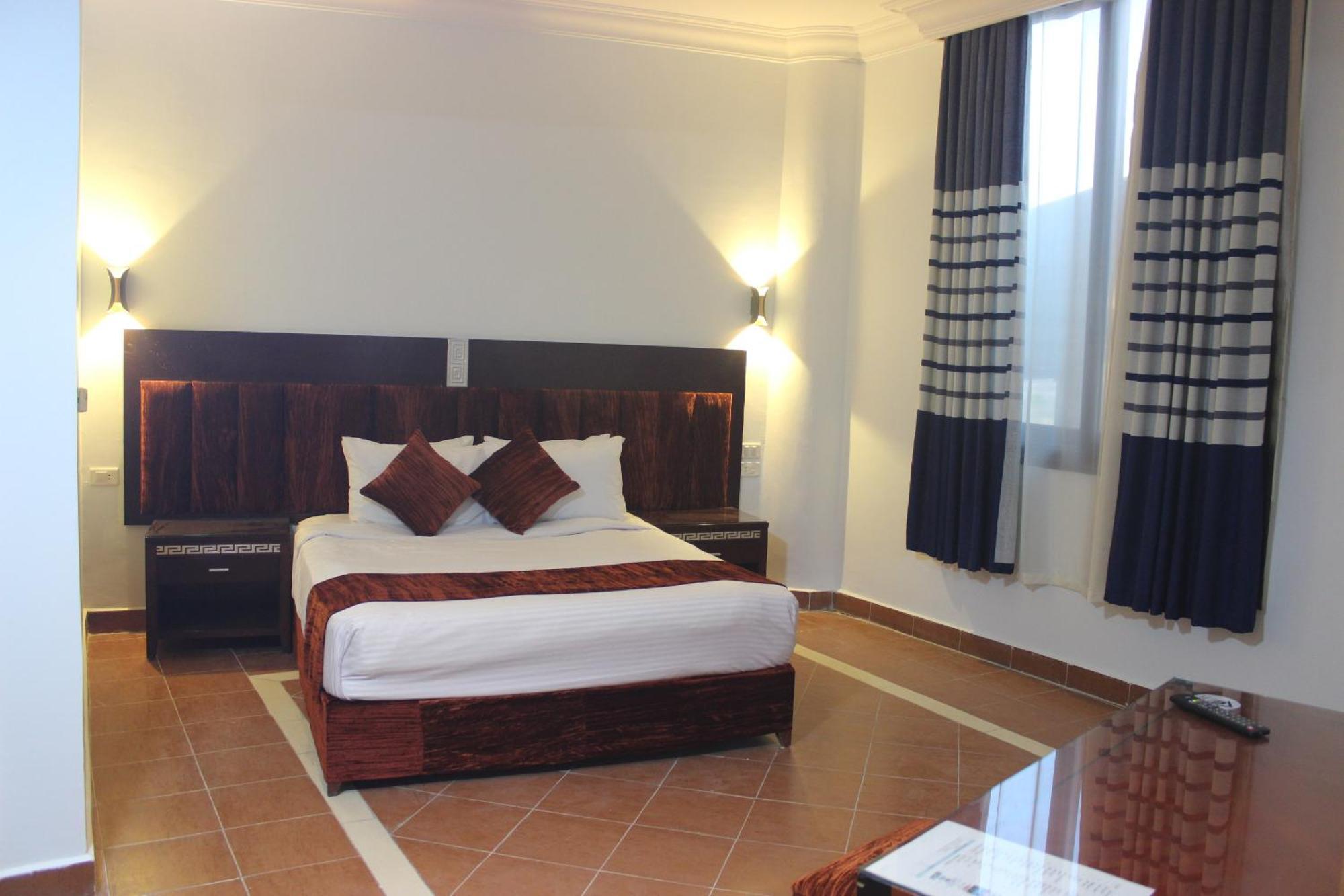 Green Desert Hotel Sadat City Buitenkant foto